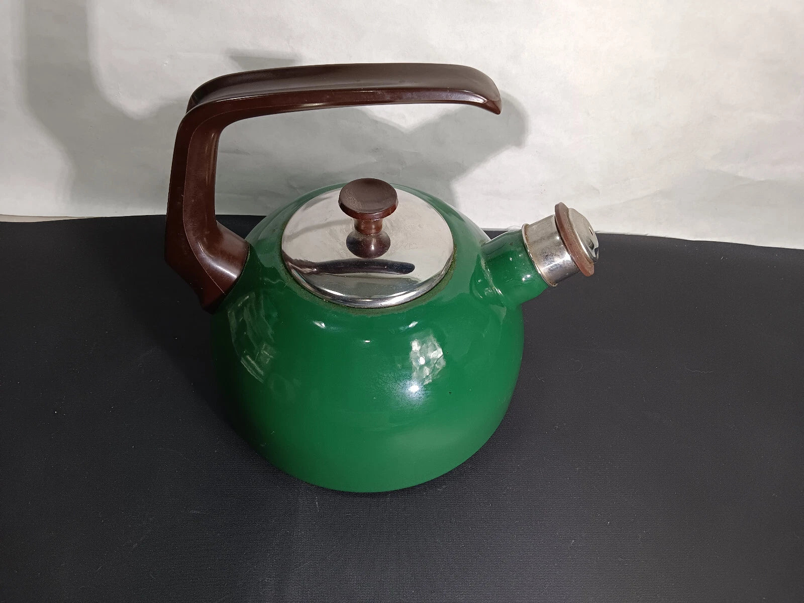 Vintage Encore Green Enamel Whistling Tea Kettle Teapot Spain Stainless Lid MCM | eBay