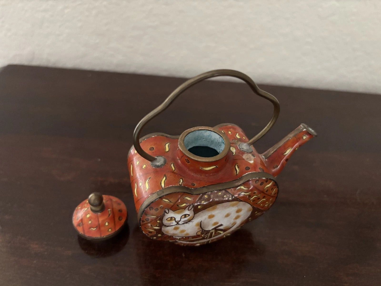 Miniature Enamel Teapot White Cat on Red Background | eBay