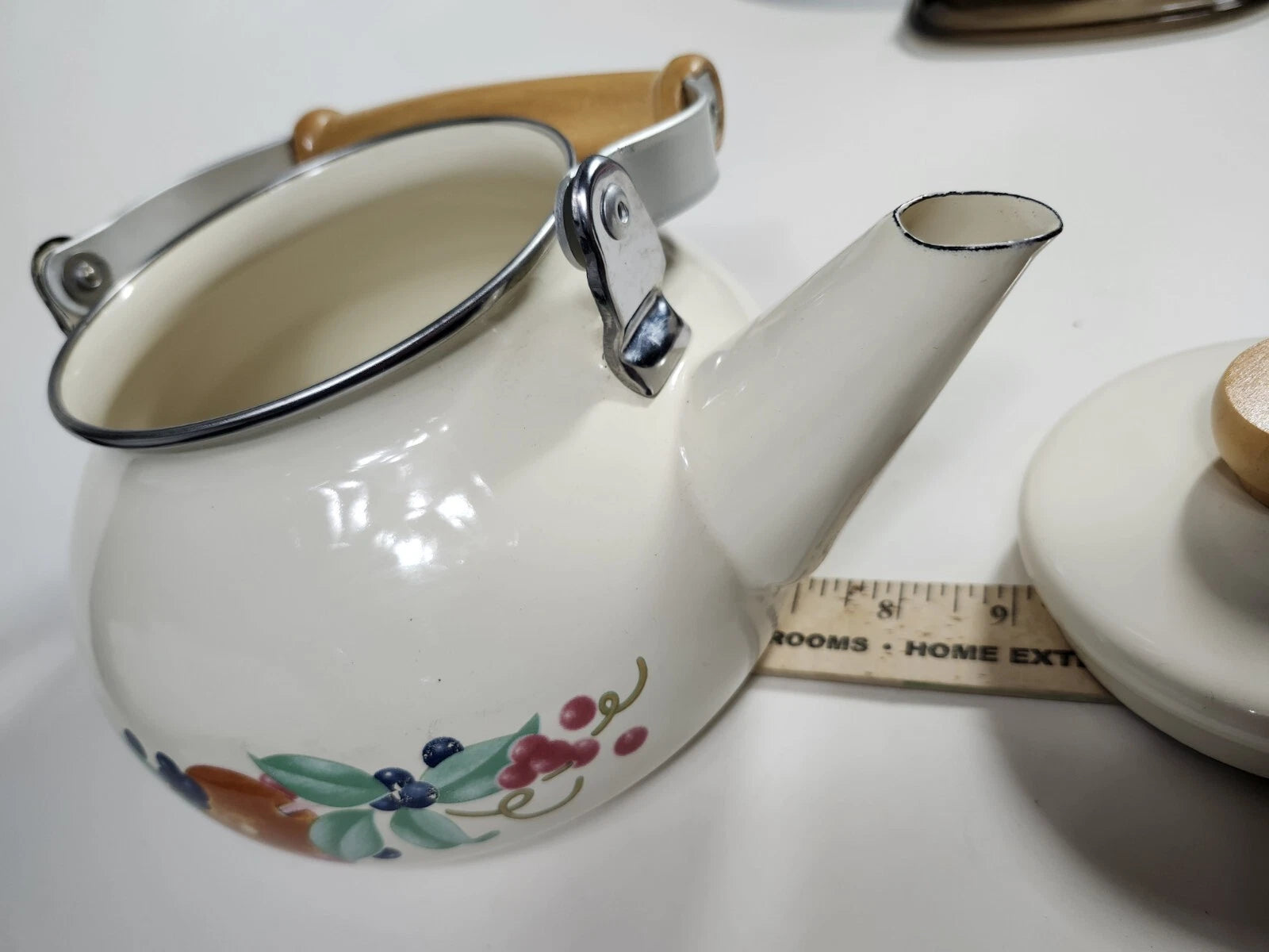 Corning Coordinates By Lincoware Porcelain Enamel Steel Teapot Vintage Decorated | eBay