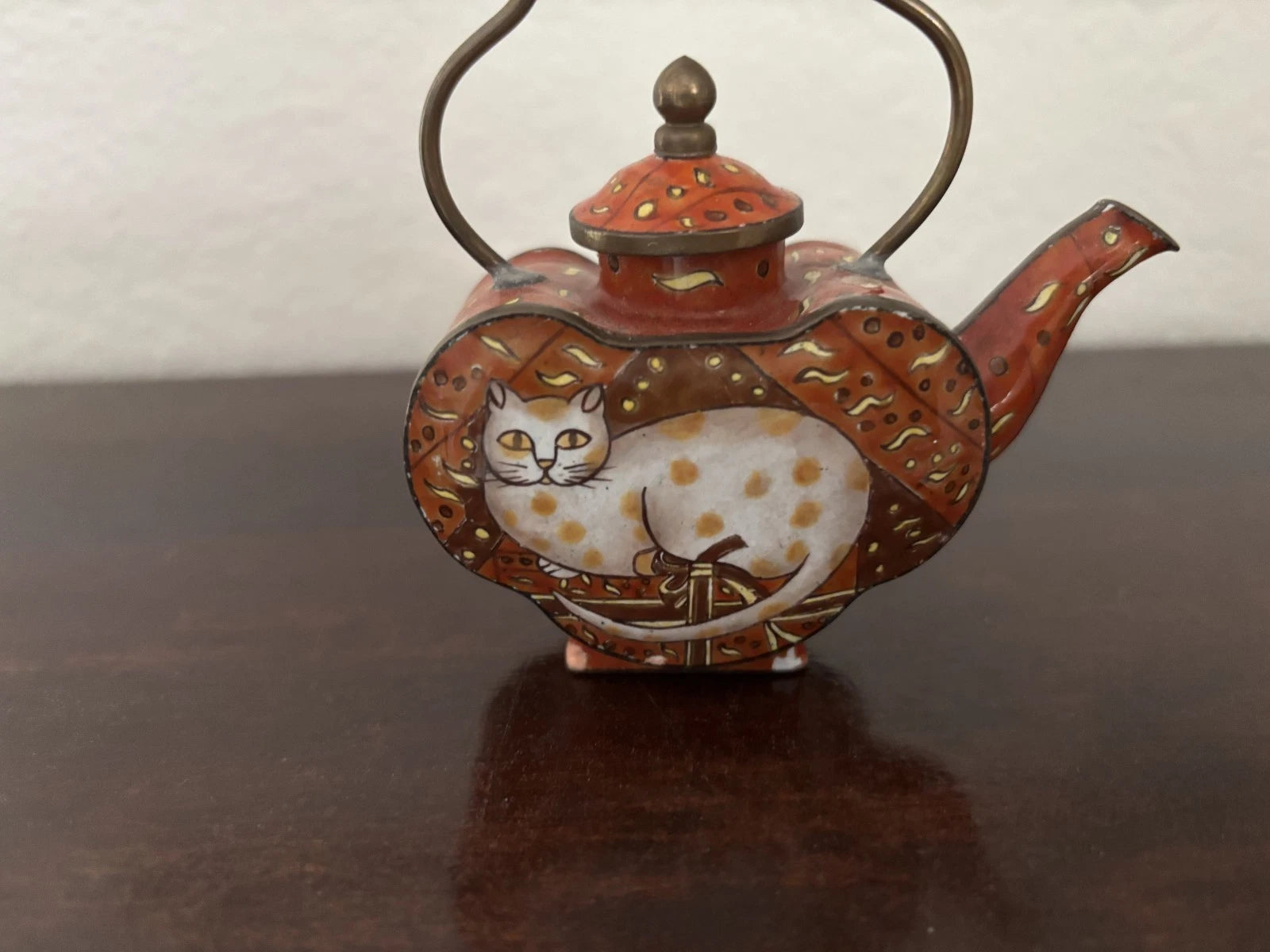 Miniature Enamel Teapot White Cat on Red Background | eBay