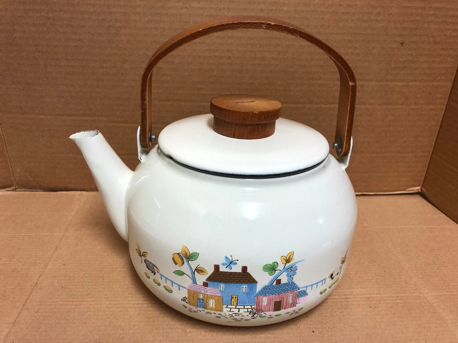 ENAMEL DECORATIVE TEAPOT WITH WOODEN HANDLE & KNOB | eBay