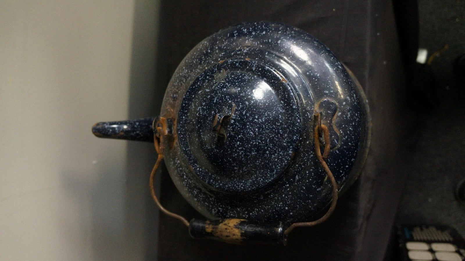 Vintage Blue Speckled Enamelware Porcelain Coffee Pot Tea Kettle Wood Handle 9" | eBay