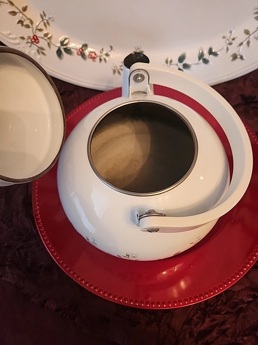 Pfaltzgraff Winterberry 2qt Teapot Kettle Porcelain Enamel on Metal Holly Berry | eBay