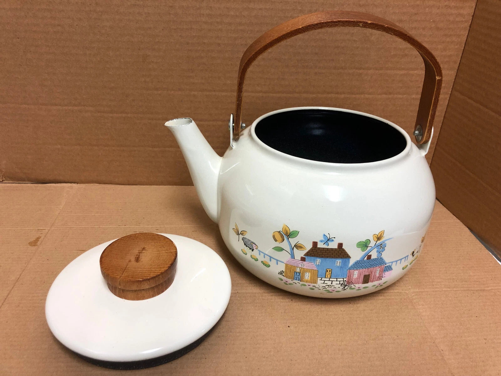 ENAMEL DECORATIVE TEAPOT WITH WOODEN HANDLE & KNOB | eBay