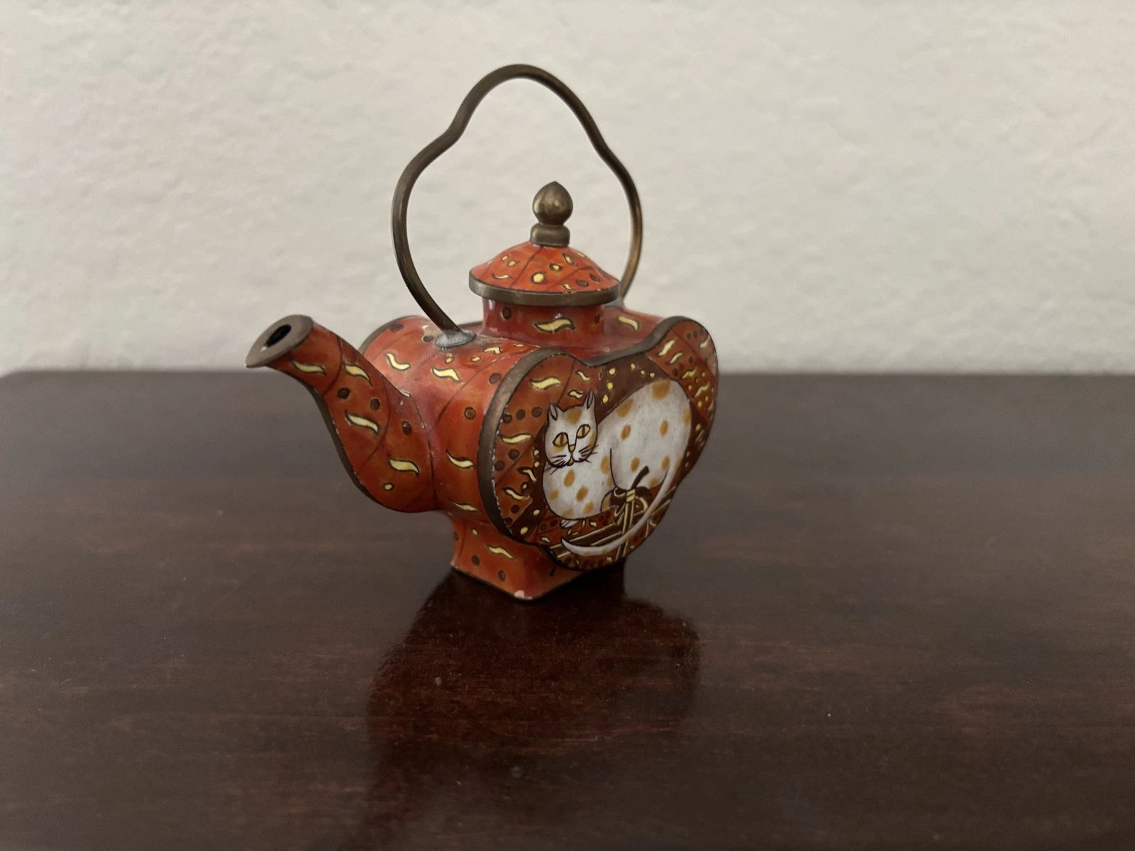 Miniature Enamel Teapot White Cat on Red Background | eBay