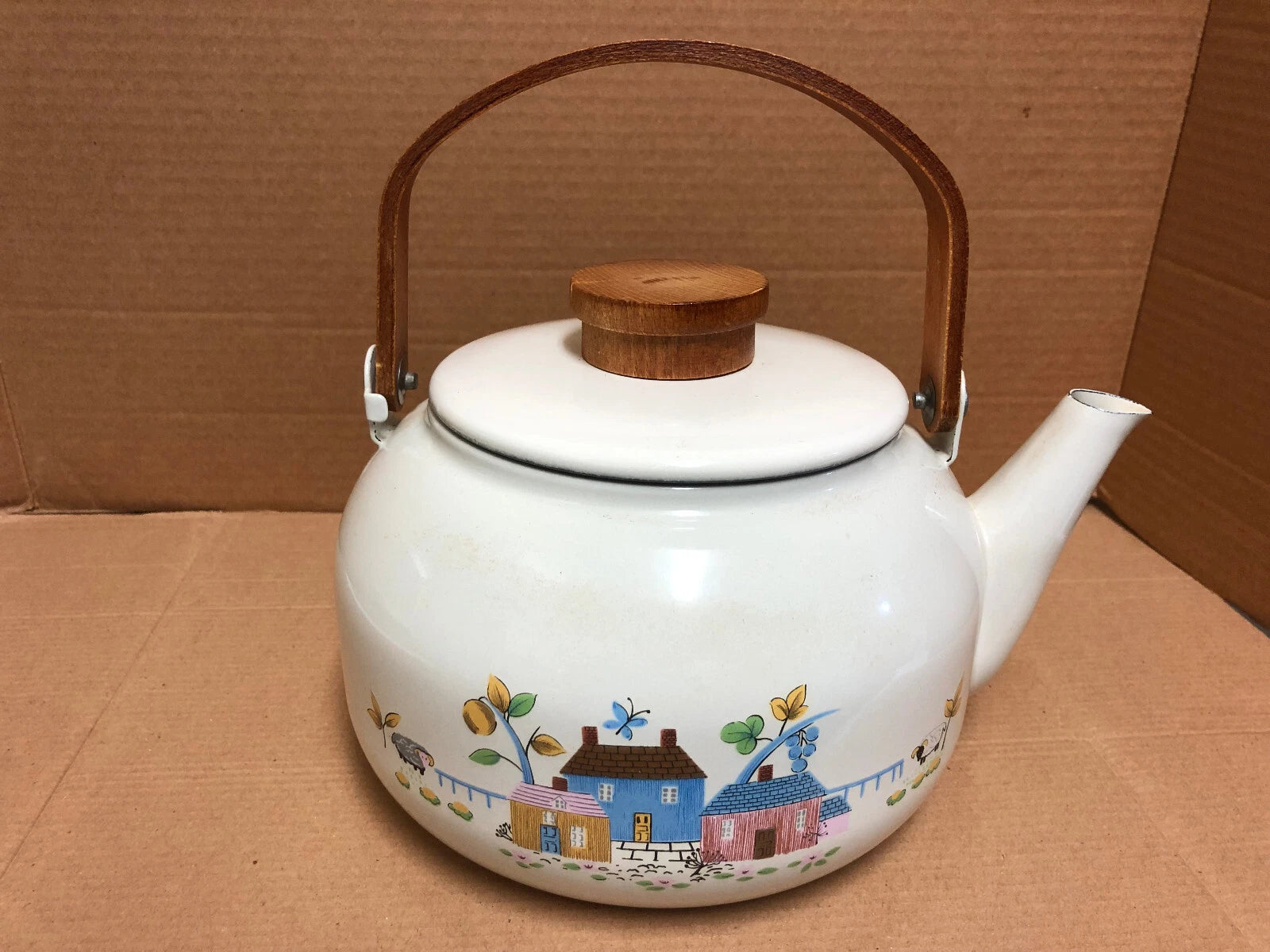 ENAMEL DECORATIVE TEAPOT WITH WOODEN HANDLE & KNOB | eBay