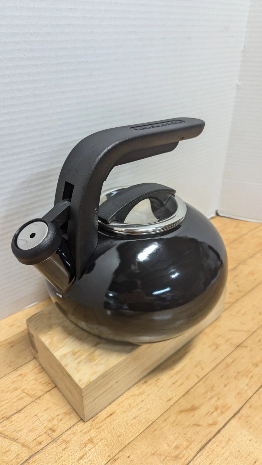 KitchenAid 1.5 Quart Porcelain Enamel Black Whistling Tea kettle | eBay