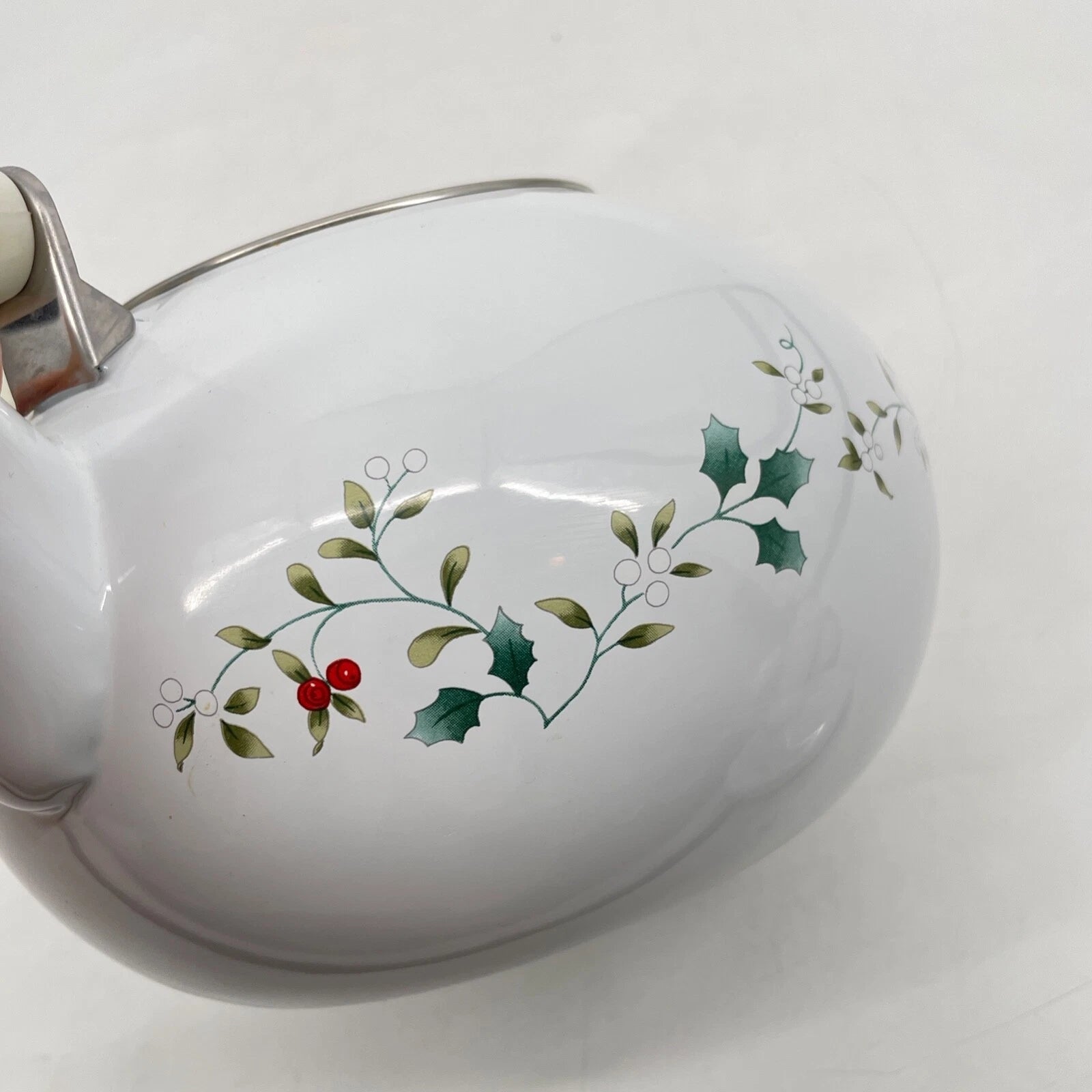 Pfaltzgraff Winterberry White 3-Quart Enamel on Steel Tea Kettle Box porcelain | eBay