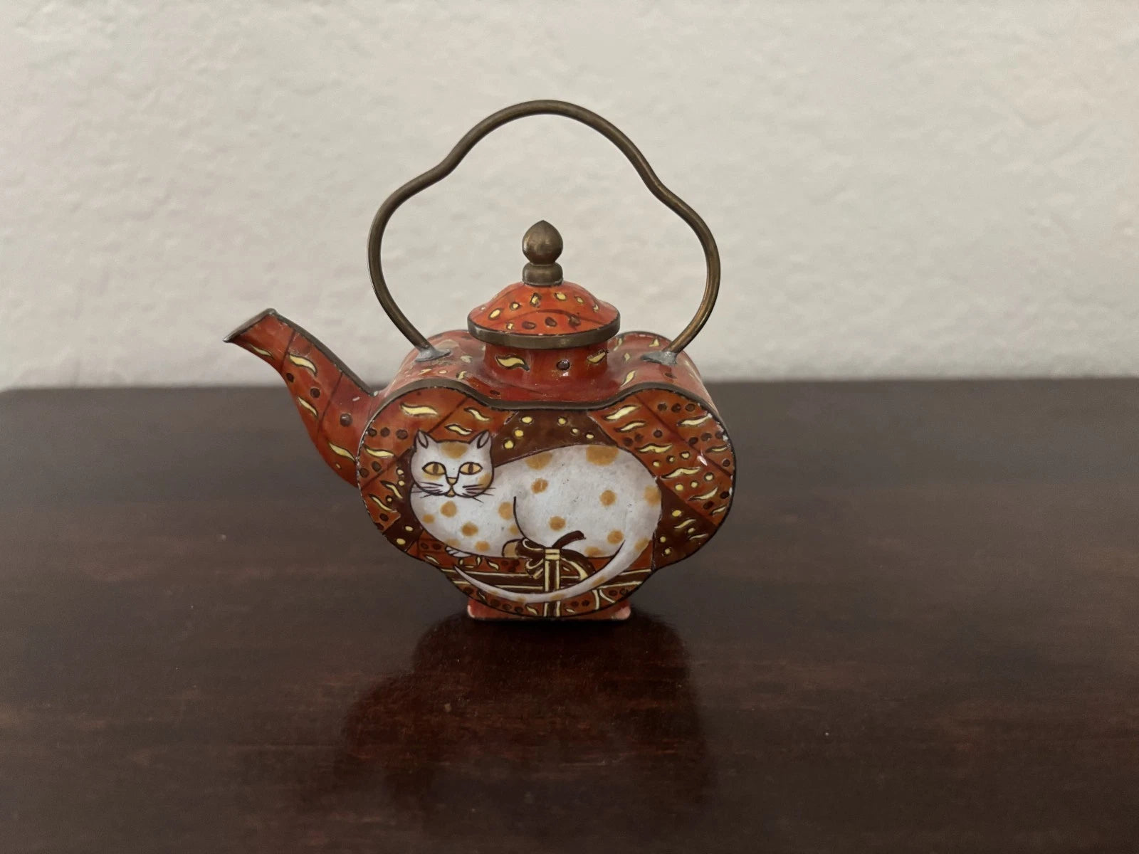 Miniature Enamel Teapot White Cat on Red Background | eBay