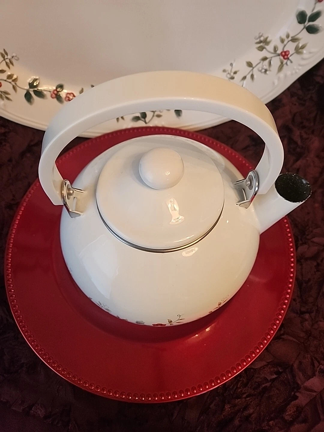 Pfaltzgraff Winterberry 2qt Teapot Kettle Porcelain Enamel on Metal Holly Berry | eBay